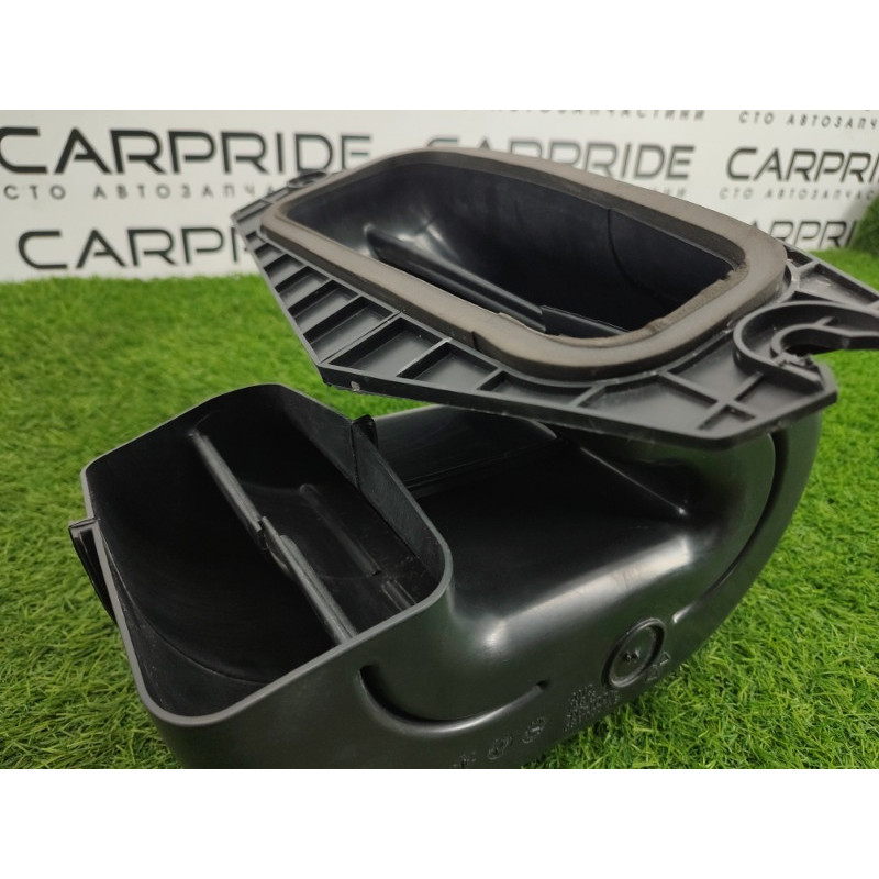 Воздухозаборник (впускная система) Jeep Grand Cherokee WK2 2018 3.6 68110221AB