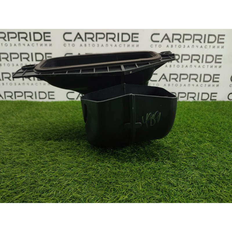 Воздухозаборник (впускная система) Jeep Grand Cherokee WK2 2018 3.6 68110221AB