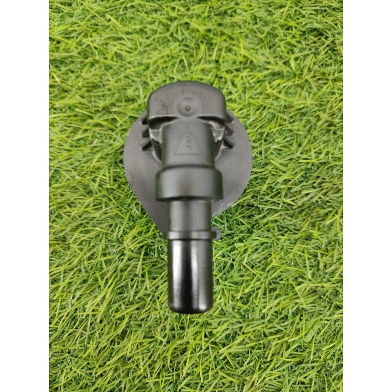 Клапан вентиляции (кузов и элементы) Jeep Grand Cherokee WK2 2018 3.6 68210345AC