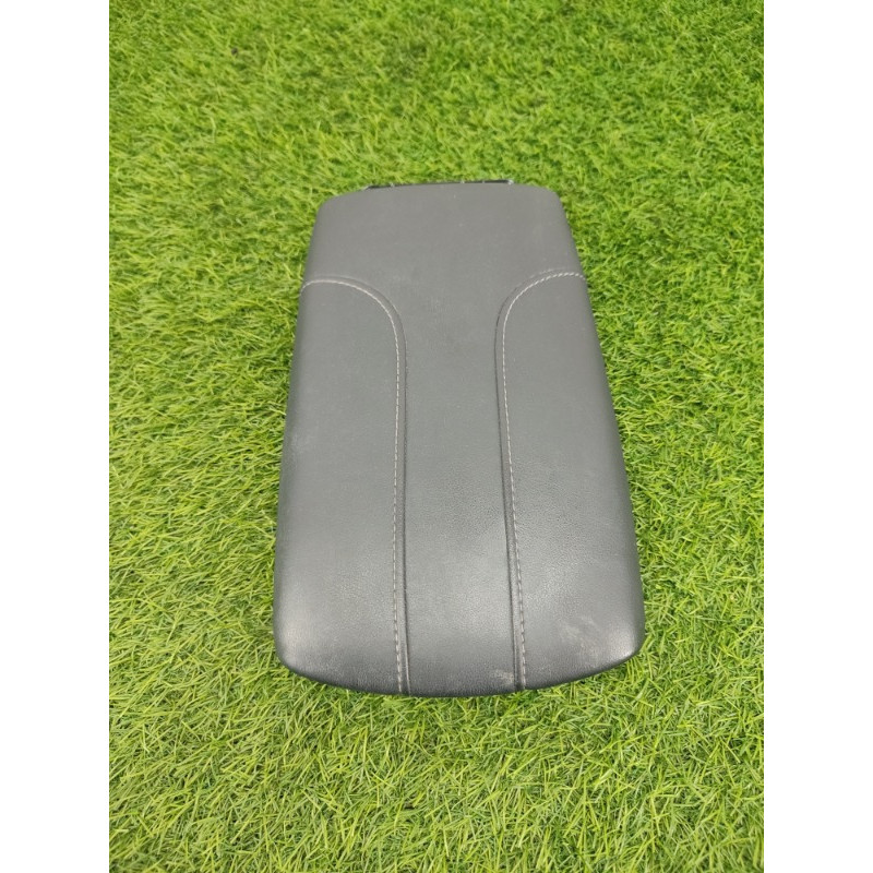 Подлокотник (салон) Nissan Rogue T32 2020 2.5 96920-6FL0A