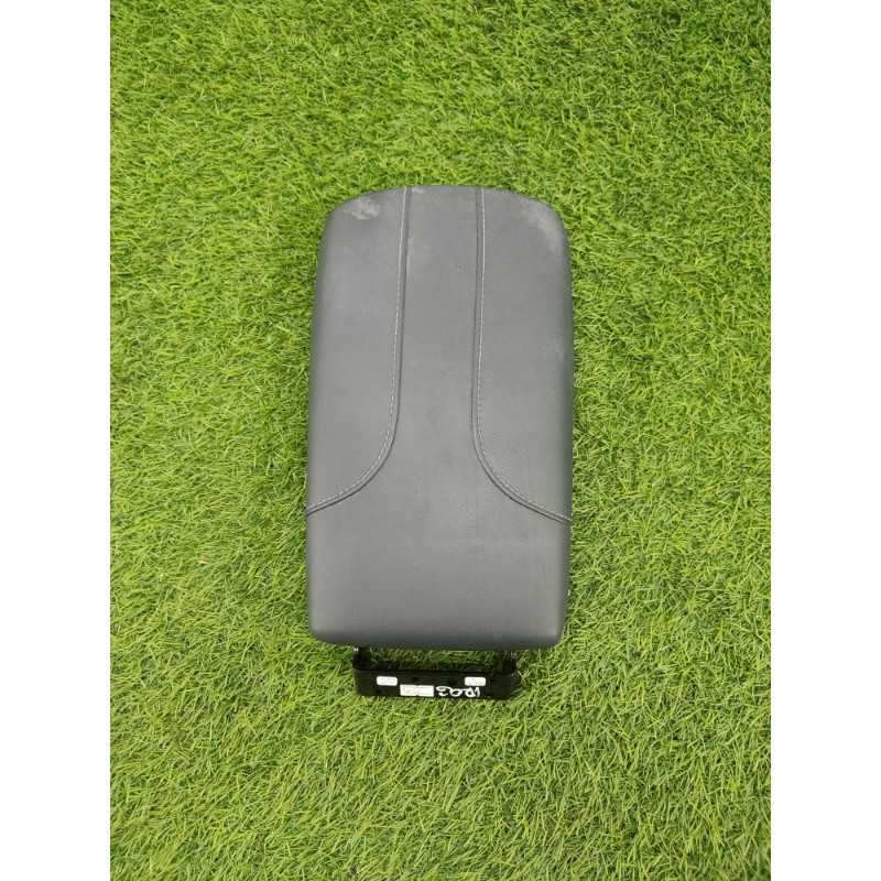 Подлокотник (салон) Nissan Rogue T32 2020 2.5 96920-6FL0A