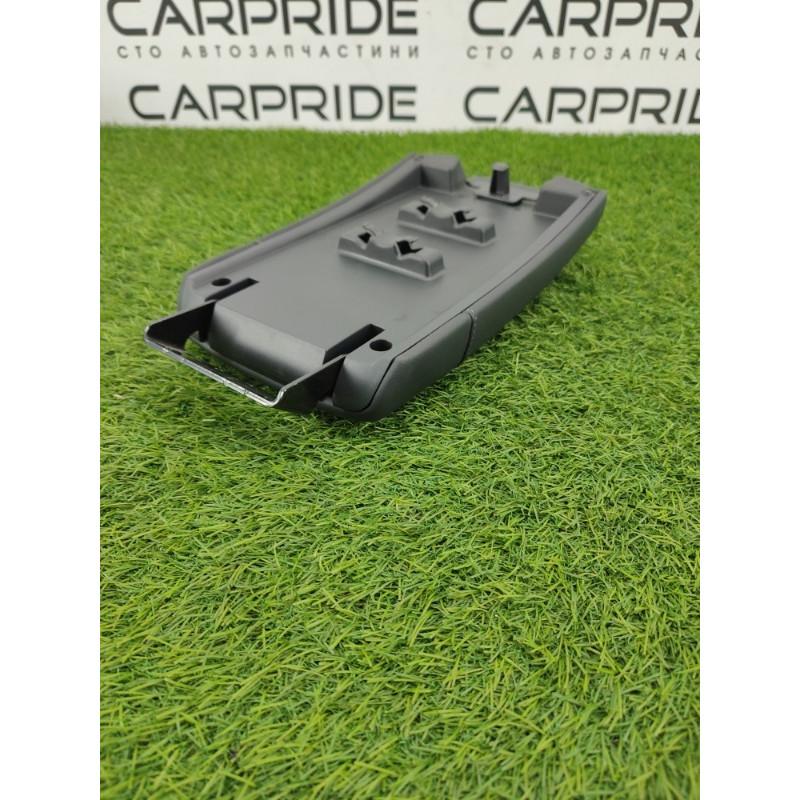 Подлокотник (салон) Nissan Rogue T32 2020 2.5 96920-6FL0A