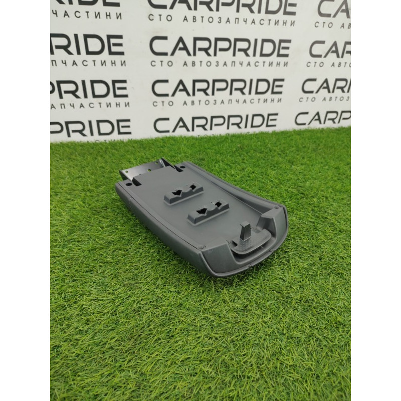 Подлокотник (салон) Nissan Rogue T32 2020 2.5 96920-6FL0A