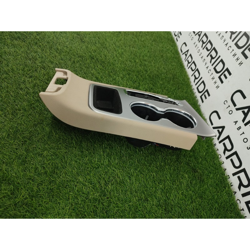 Накладка центральной консоли (салон) Jeep Grand Cherokee WK2 2018 3.6 5VK201S4AE