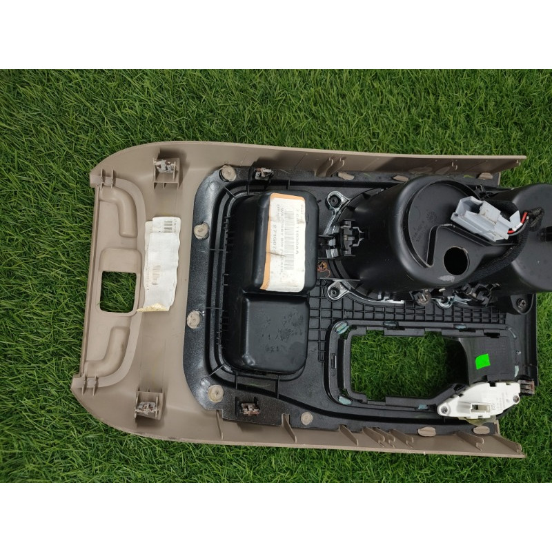 Накладка центральной консоли (салон) Jeep Grand Cherokee WK2 2018 3.6 5VK201S4AE