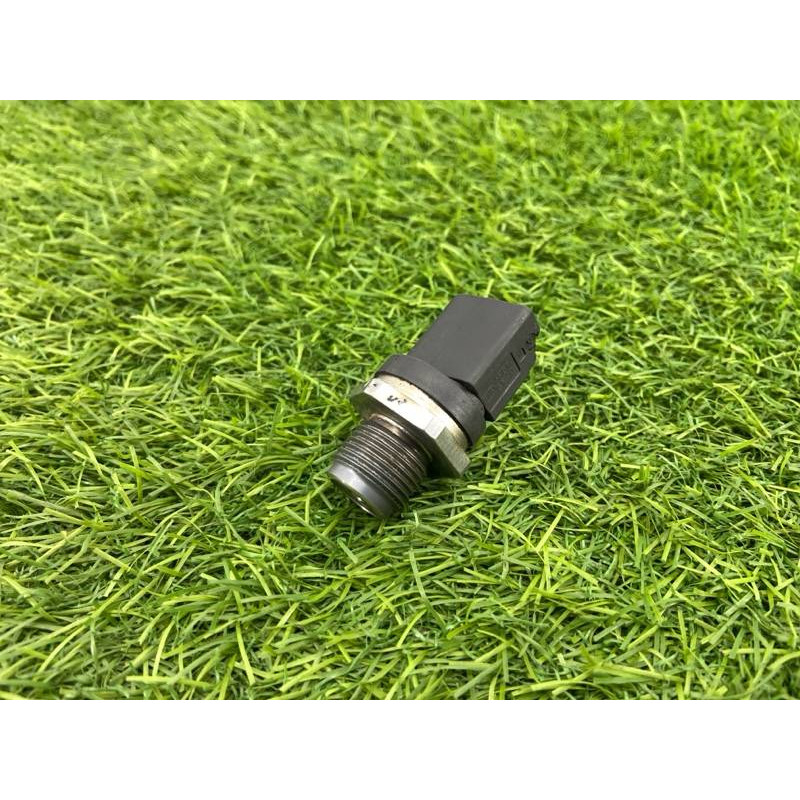 Регулятор давления топлива (топливная система) BMW 3-series F30 2013 N47D20 0281002948