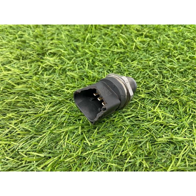 Регулятор давления топлива (топливная система) BMW 3-series F30 2013 N47D20 0281002948