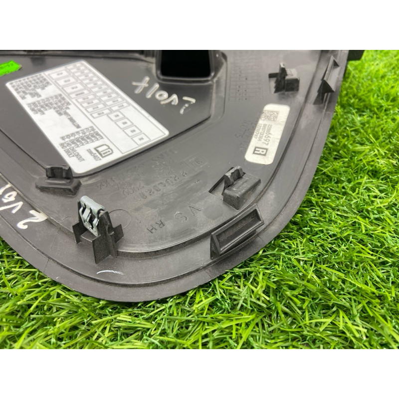 Накладка торпеды боковая (салон) CHEVROLET Volt 1 2013 1.4 22886697