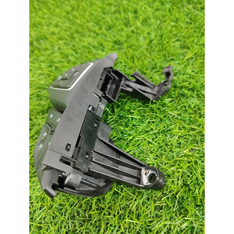 Кнопки руля (электрика / кнопки) Ford Ecosport B515 2018 1.0L GN1Z9C888C