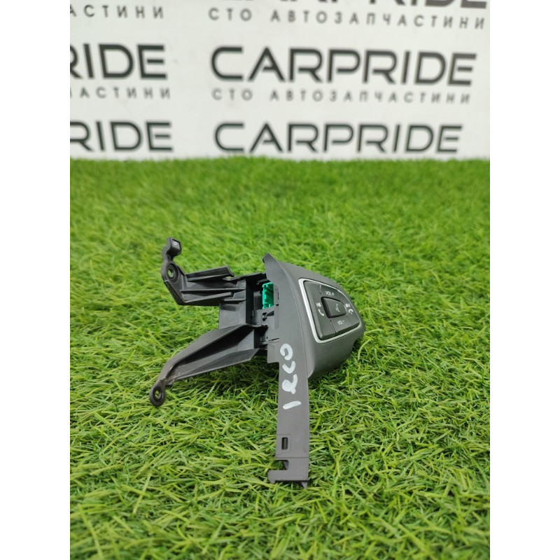 Кнопки руля (электрика / кнопки) Ford Ecosport B515 2018 1.0L GJ5Z9C888D