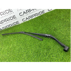 Поводок дворника