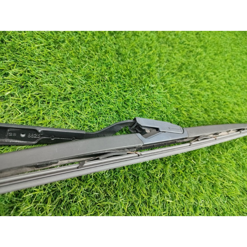 Поводок дворника (кузов и элементы) Jeep Grand Cherokee WK2 2018 3.6 68301828AA