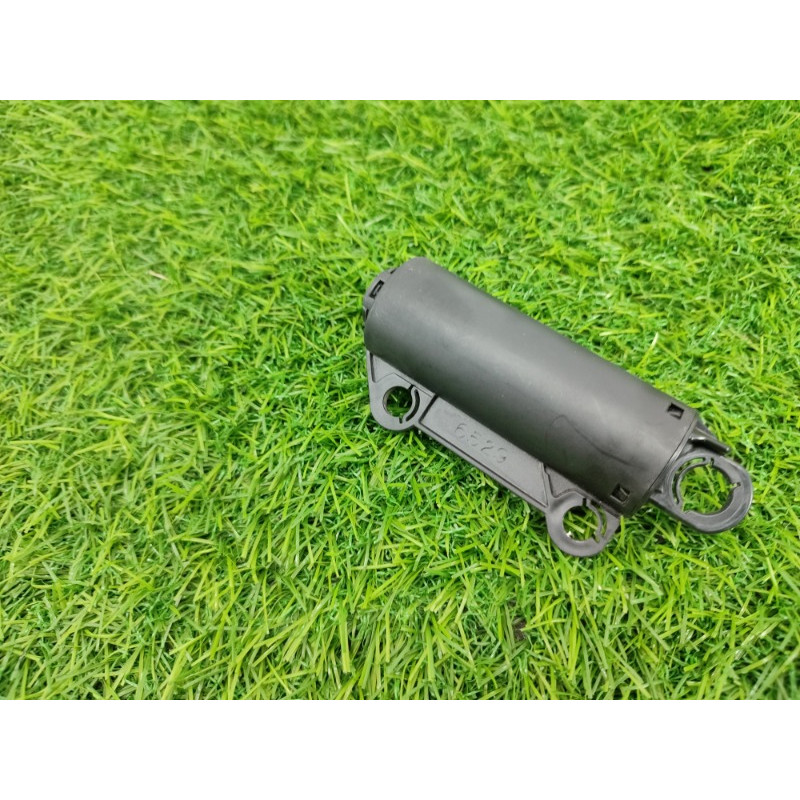 Амортизатор бардачка (салон) Subaru Legacy BN 2016 2.5 66253VA000