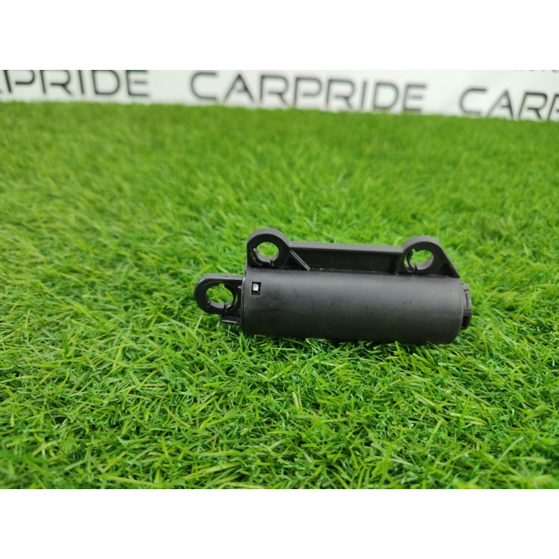 Амортизатор бардачка (салон) Subaru Legacy BN 2016 2.5 66253VA000