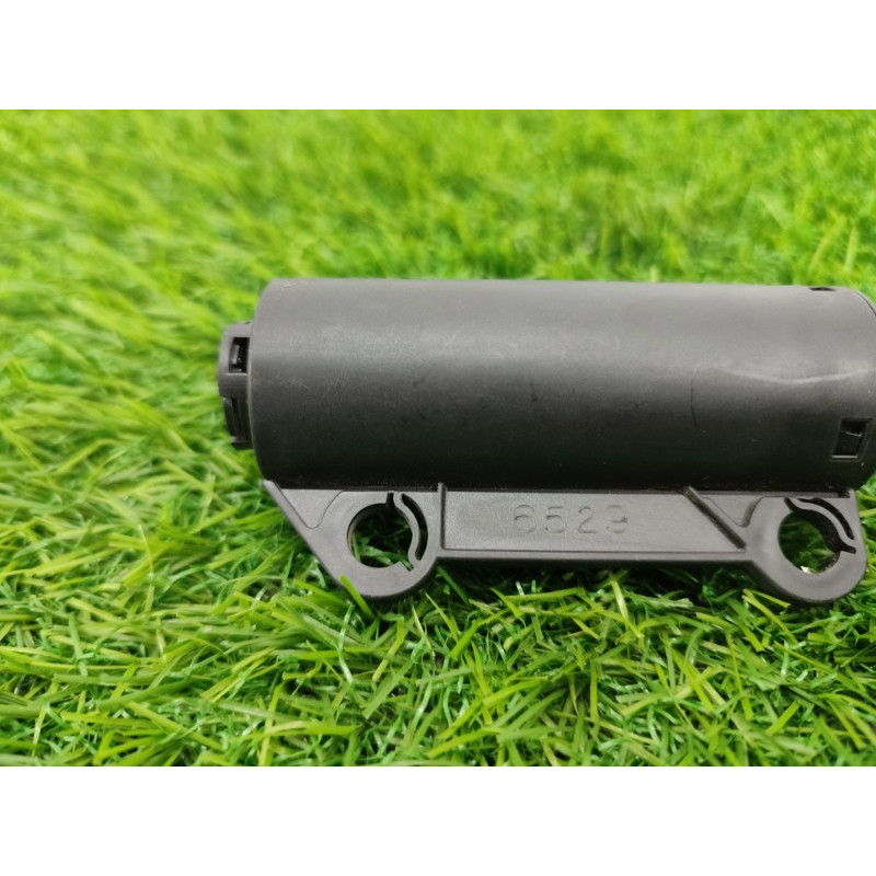 Амортизатор бардачка (салон) Subaru Legacy BN 2016 2.5 66253VA000