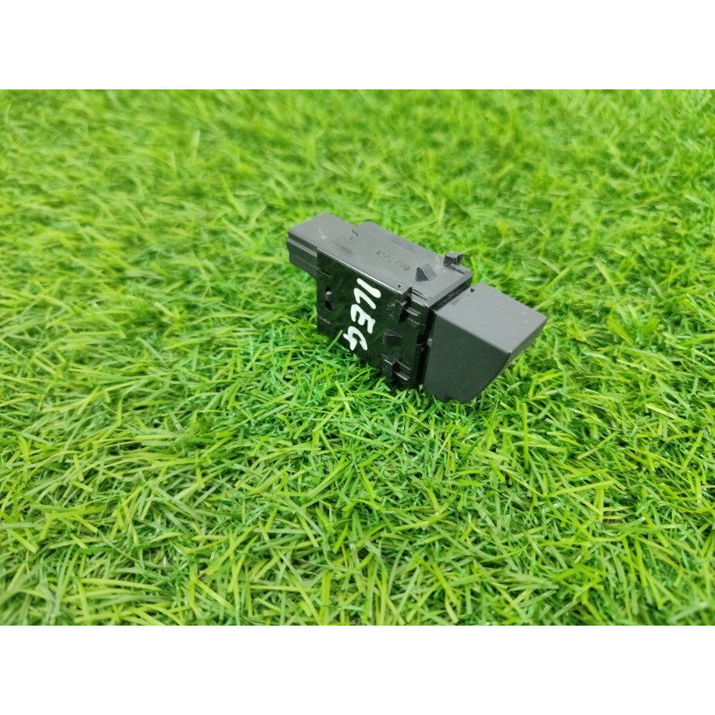 Кнопка ESP (электрика / кнопки) Subaru Legacy BN 2016 2.5 83002AL15A