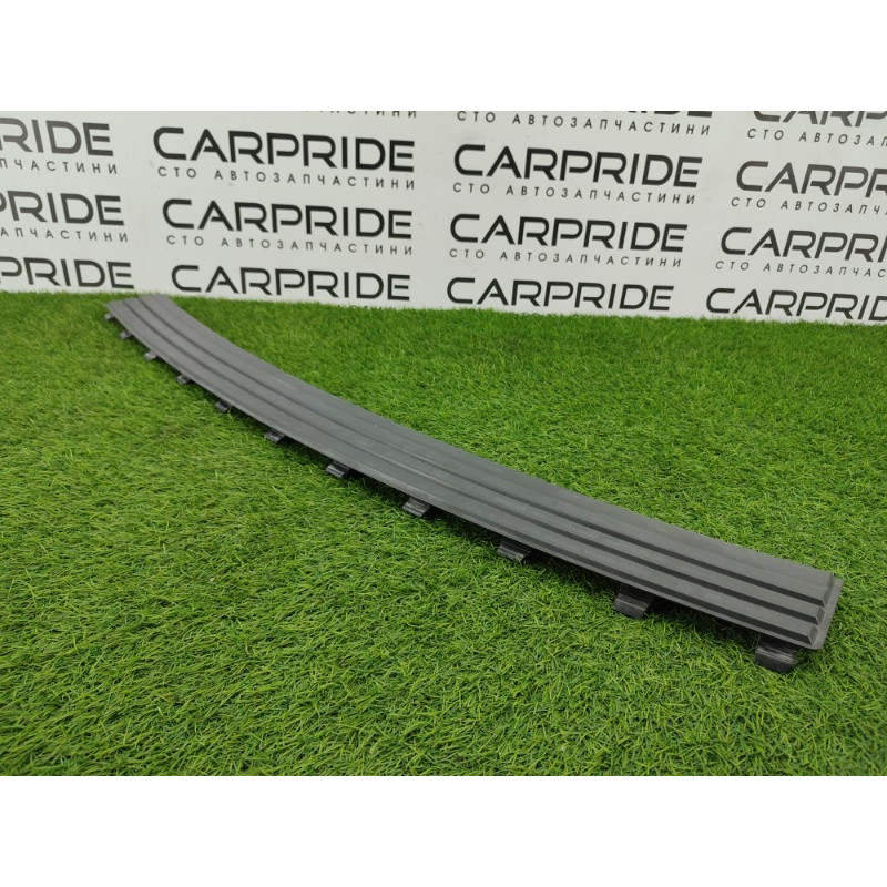 Накладка на бампер (кузов и элементы) Jeep Grand Cherokee WK2 2018 3.6 68111633AB