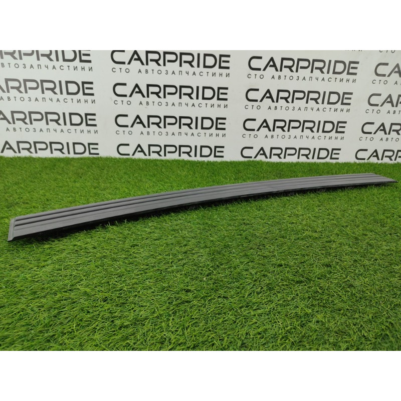 Накладка на бампер (кузов и элементы) Jeep Grand Cherokee WK2 2018 3.6 68111633AB