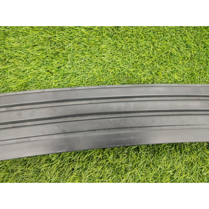 Накладка на бампер (кузов и элементы) Jeep Grand Cherokee WK2 2018 3.6 68111633AB