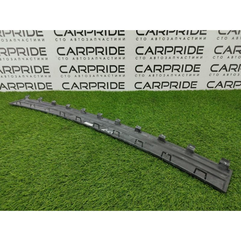 Накладка на бампер (кузов и элементы) Jeep Grand Cherokee WK2 2018 3.6 68111633AB