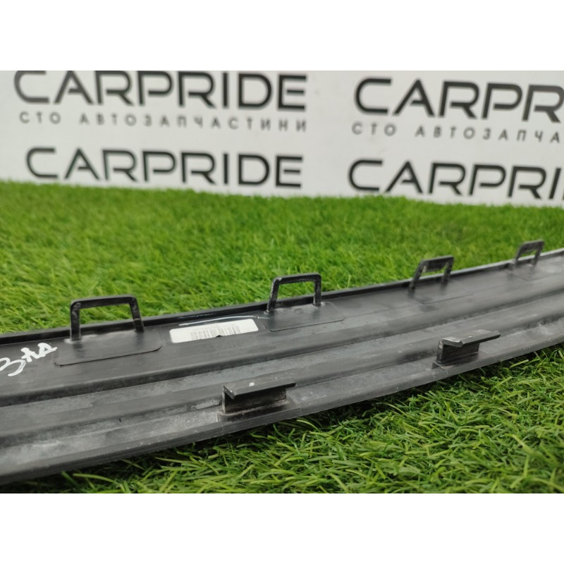 Накладка на бампер (кузов и элементы) Jeep Grand Cherokee WK2 2018 3.6 68111633AB