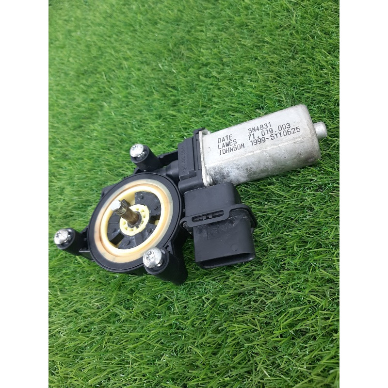 Мотор стеклоподъемника (электрика) BMW 3-series F30 2013 N26B20 67627406634