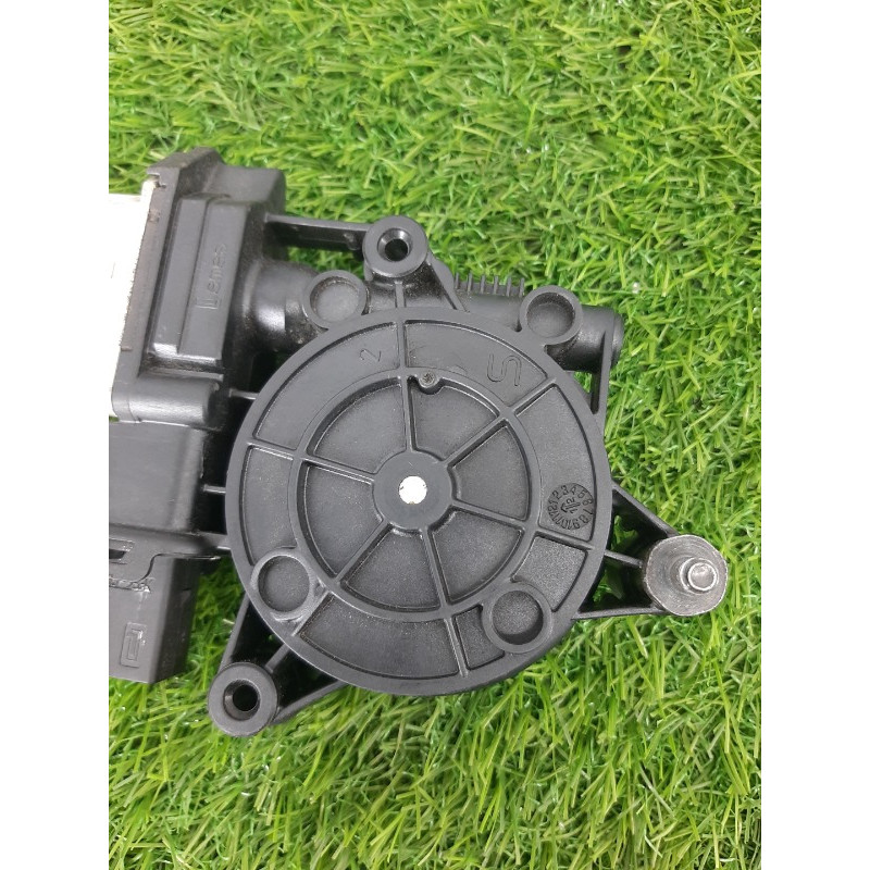 Мотор стеклоподъемника (электрика) BMW 3-series F30 2013 N26B20 67627406634