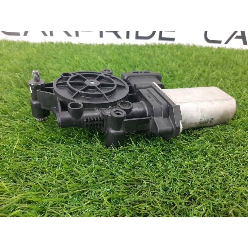 Мотор стеклоподъемника (электрика) BMW 3-series F30 2013 N26B20 67627406634