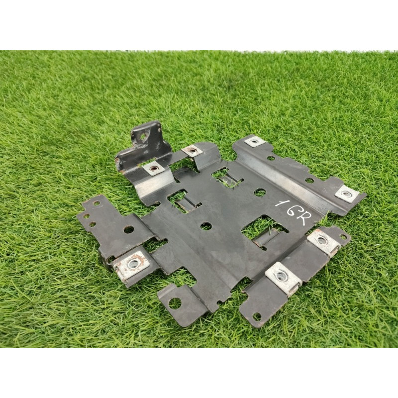 Кронштейн блока управления (кузов и элементы) Jeep Grand Cherokee WK2 2018 3.6 68251949AC