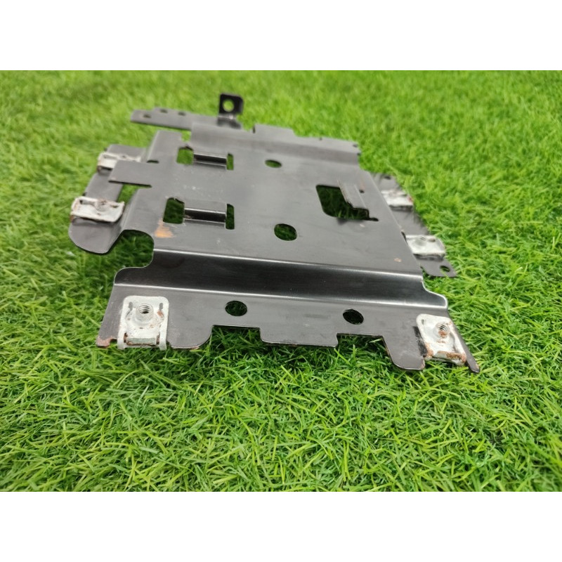 Кронштейн блока управления (кузов и элементы) Jeep Grand Cherokee WK2 2018 3.6 68251949AC