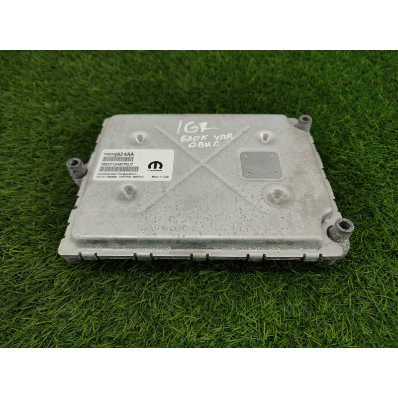 Блок управления двигателем (электрика / блоки управления) Jeep Grand Cherokee WK2 2018 3.6 68330924AA