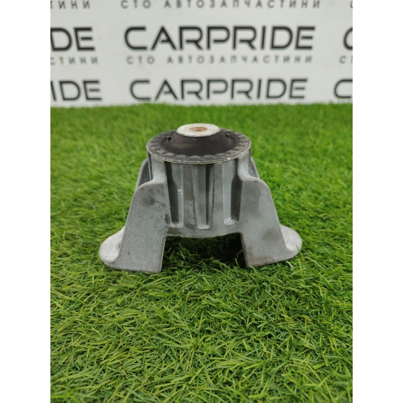 Опора стойки (подвеска) Jeep Grand Cherokee WK2 2018 3.6 68311287AA