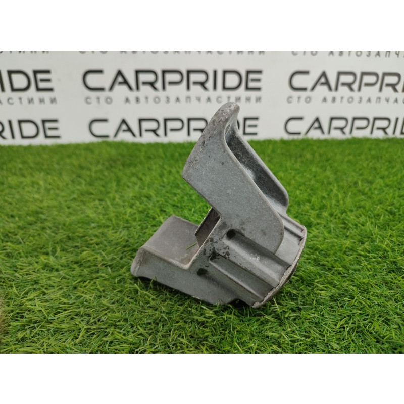 Опора стойки (подвеска) Jeep Grand Cherokee WK2 2018 3.6 68311287AA