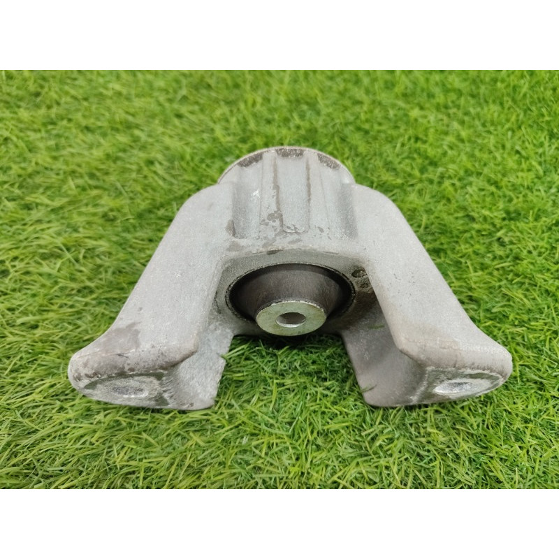 Опора стойки (подвеска) Jeep Grand Cherokee WK2 2018 3.6 68311287AA