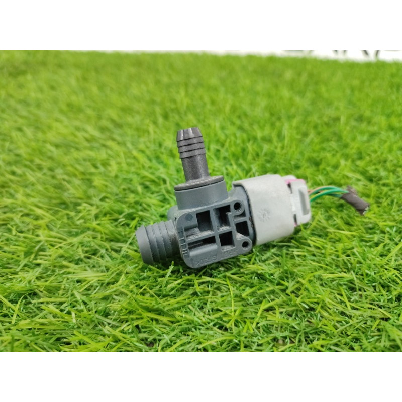 Вакуумный клапан (двигатель и элементы) Jeep Grand Cherokee WK2 2018 3.6 68053596aa