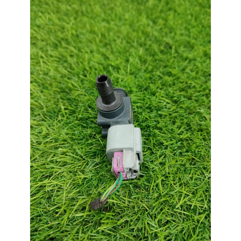 Вакуумный клапан (двигатель и элементы) Jeep Grand Cherokee WK2 2018 3.6 68053596aa