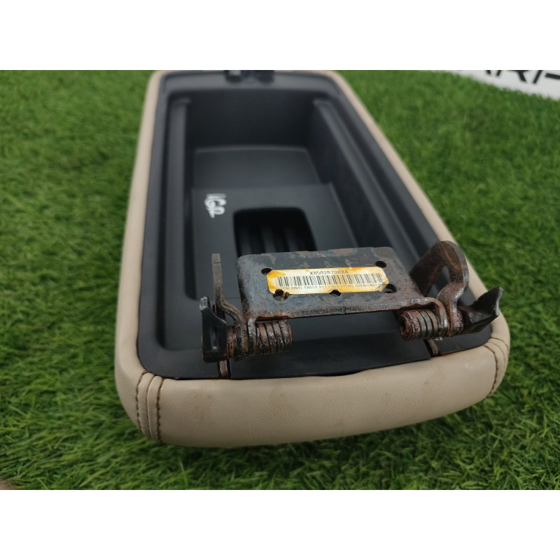 Подлокотник (салон) Jeep Grand Cherokee WK2 2018 3.6 6NZ30HL1AA