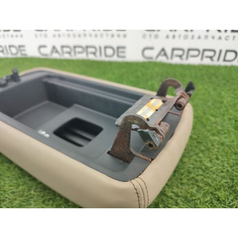 Подлокотник (салон) Jeep Grand Cherokee WK2 2018 3.6 6NZ30HL1AA