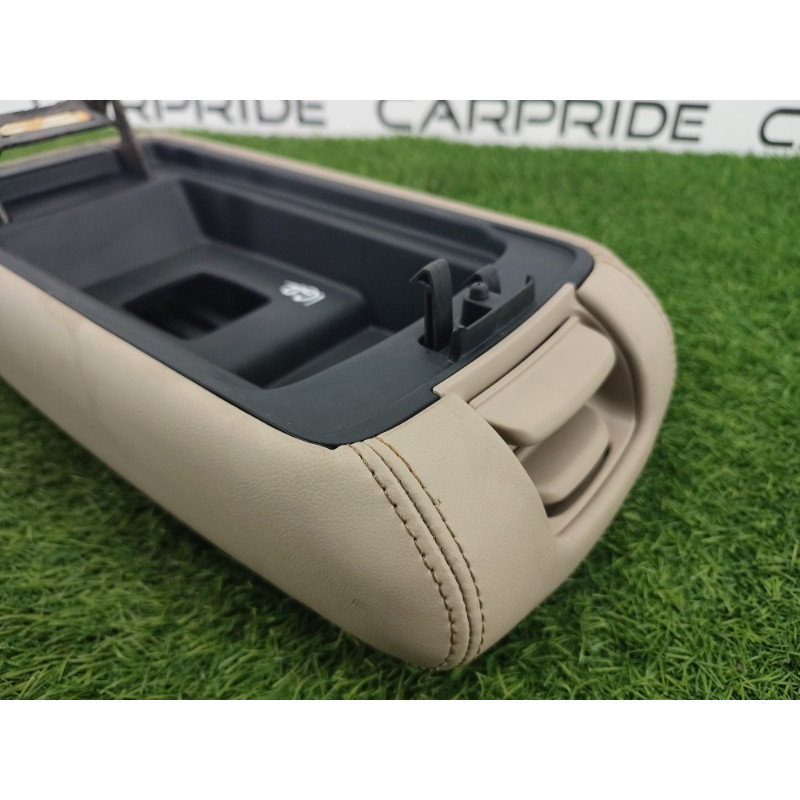 Подлокотник (салон) Jeep Grand Cherokee WK2 2018 3.6 6NZ30HL1AA