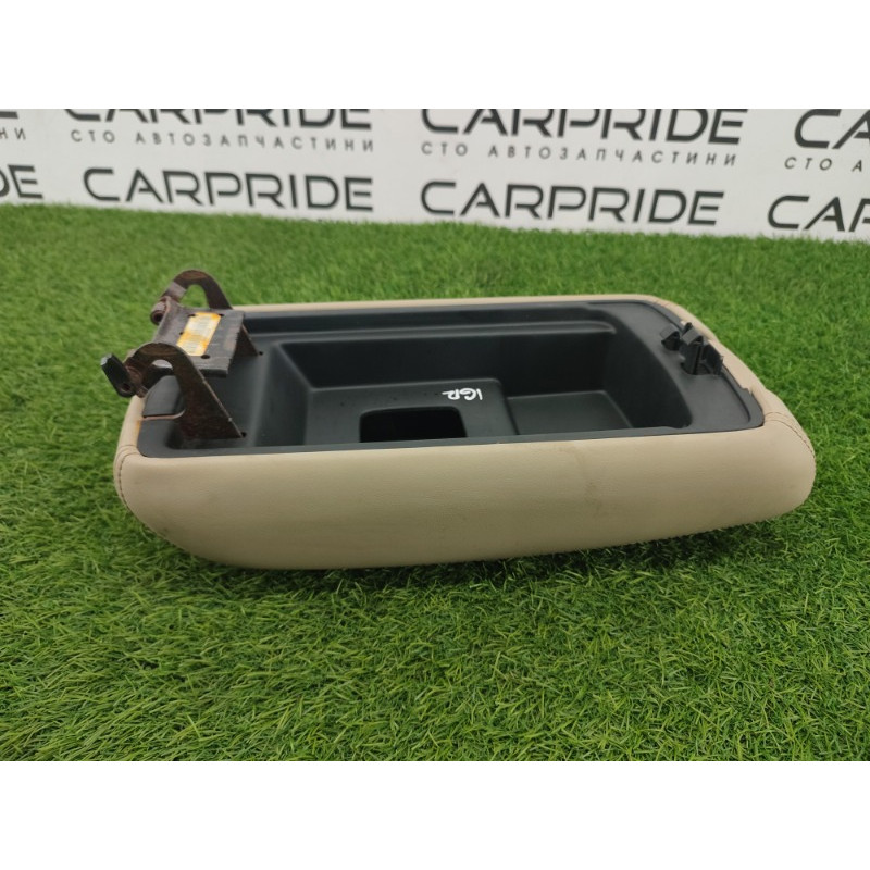 Подлокотник (салон) Jeep Grand Cherokee WK2 2018 3.6 6NZ30HL1AA