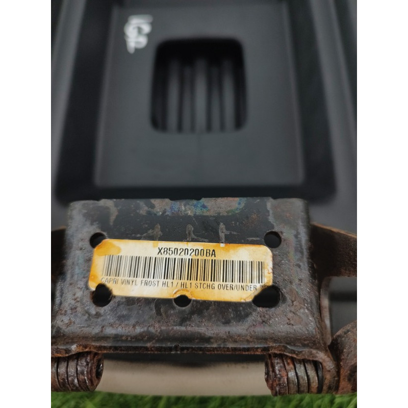 Подлокотник (салон) Jeep Grand Cherokee WK2 2018 3.6 6NZ30HL1AA