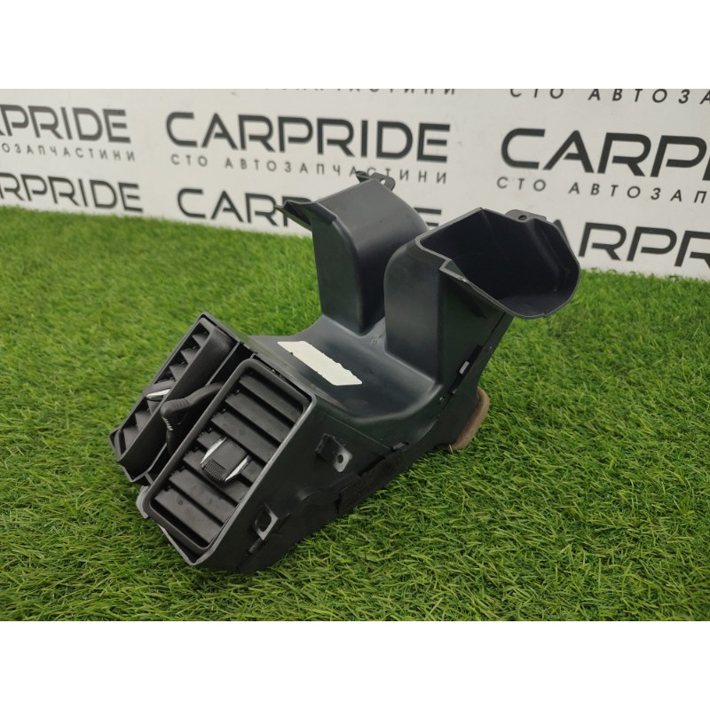 Дефлектор воздуховода (салон) Jeep Grand Cherokee WK2 2018 3.6 68085974AC