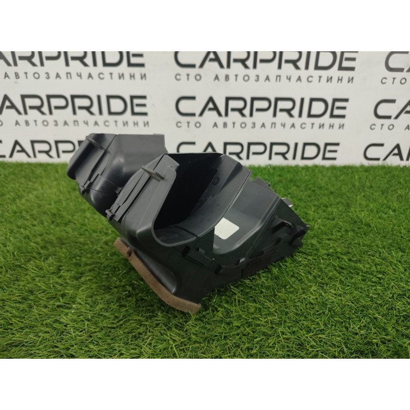 Дефлектор воздуховода (салон) Jeep Grand Cherokee WK2 2018 3.6 68085974AC