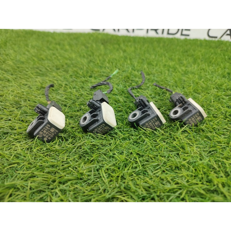 Датчик удара (электрика / датчики) Jeep Grand Cherokee WK2 2018 3.6 56054085aa