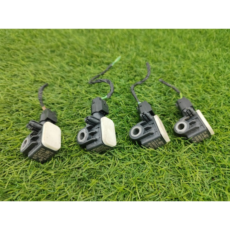 Датчик удара (электрика / датчики) Jeep Grand Cherokee WK2 2018 3.6 56054085aa