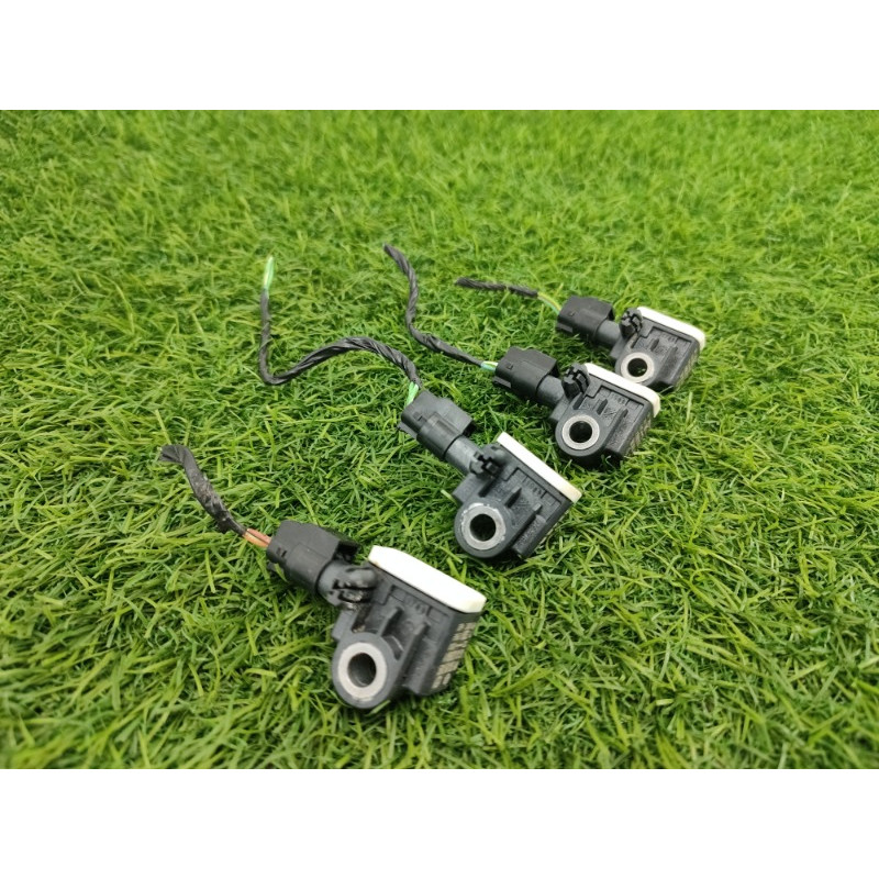 Датчик удара (электрика / датчики) Jeep Grand Cherokee WK2 2018 3.6 56054085aa