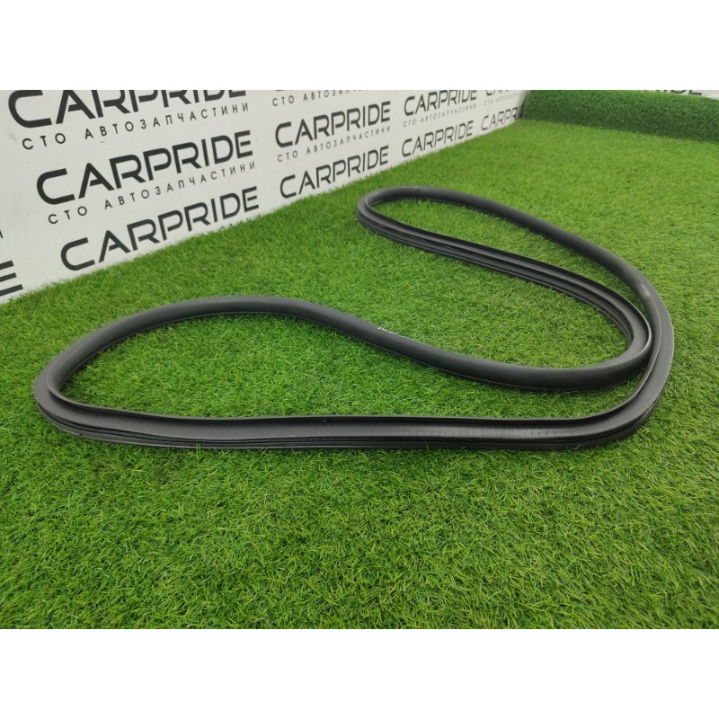 Уплотнитель проема двери (кузов и элементы) Jeep Grand Cherokee WK2 2018 3.6 55399255AE