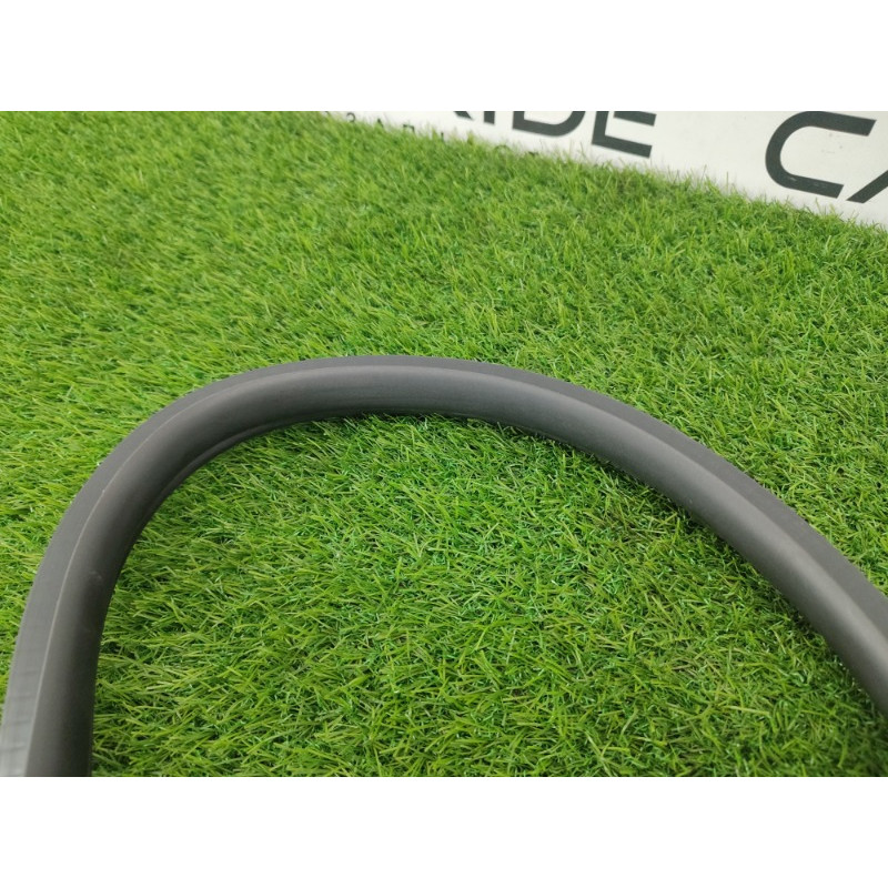 Уплотнитель проема двери (кузов и элементы) Jeep Grand Cherokee WK2 2018 3.6 55399255AE