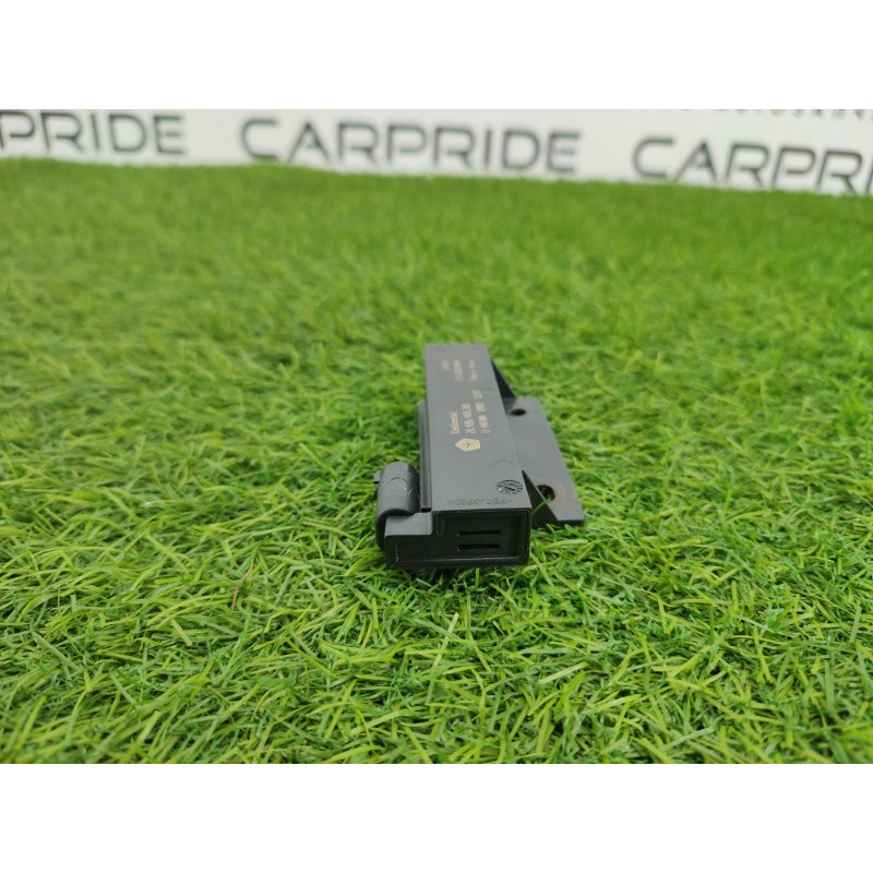 Антенна бесключевого доступа (электрика) Jeep Grand Cherokee WK2 2018 3.6 68068148aa