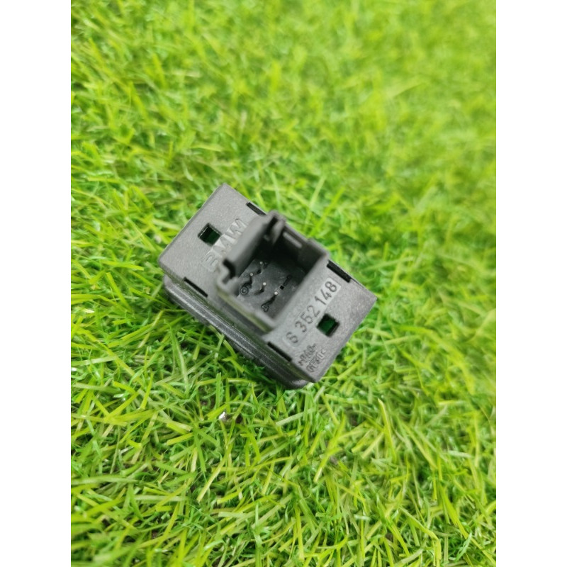 Кнопка стеклоподъемника (электрика / кнопки) BMW 7-series E38 1996 M60B40 61318352148